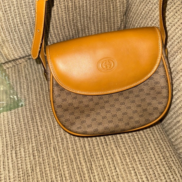 Gucci Brown and Tan Shoulder Bag - Picture 3 of 6